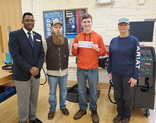 Welding@SVHEC trainee Nathan Thomas is presented with a $1,000 scholarship from the American Welding Society (AWS) Foundation.